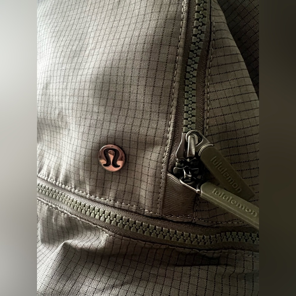 Lululemon bag